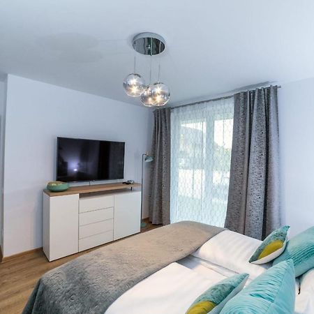 Apartament Luxury Miruna Apartment ริชนอฟ ภายนอก รูปภาพ